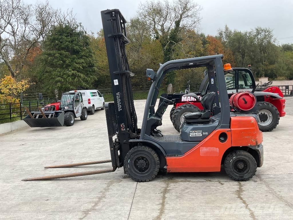Toyota 02-8 FGF 25 Stivuitor GPL