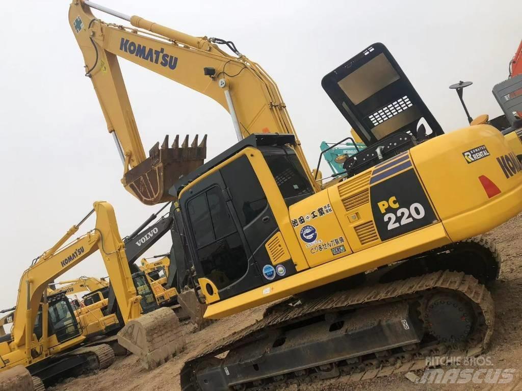 Komatsu 220-8 Excavatoare pe șenile
