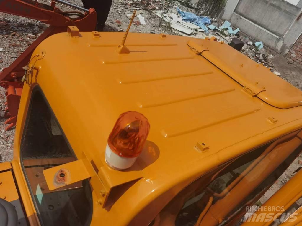Hyundai R215VS Excavatoare pe șenile
