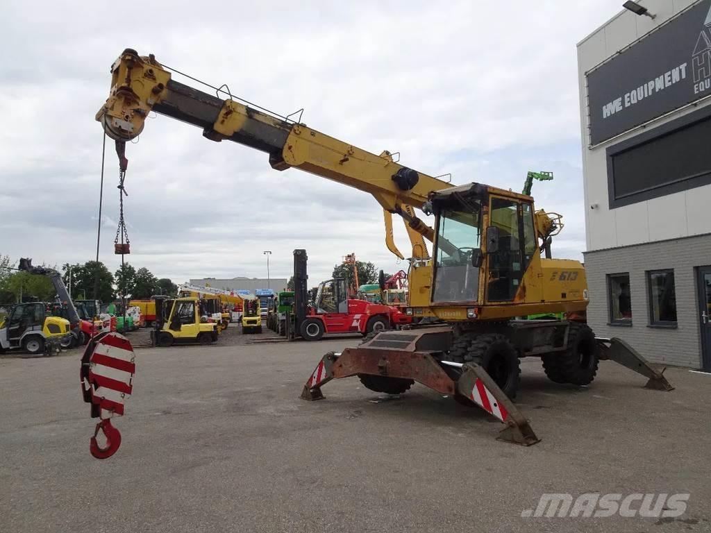 Sennebogen S613 Macara teren accidentat