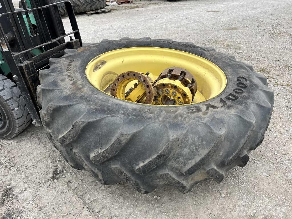 John Deere 7260 R Tractoare