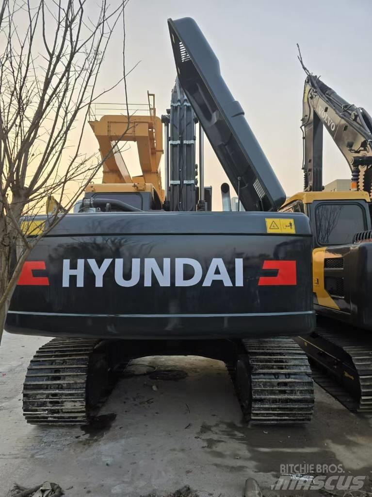 Hyundai 220—9S Excavatoare pe șenile
