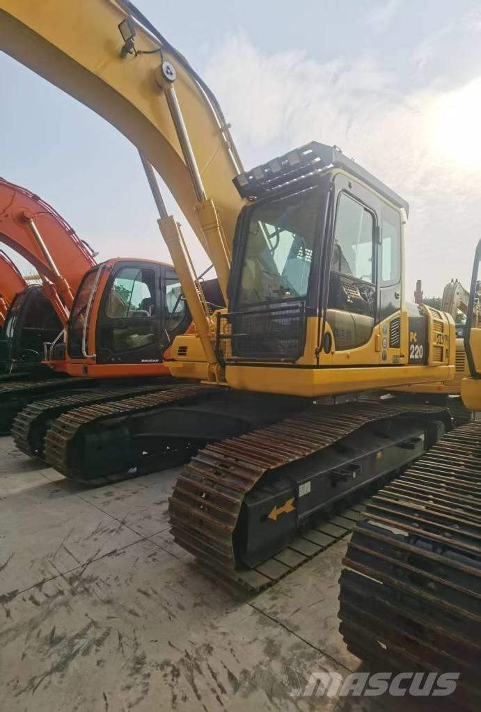 Komatsu PC 220-8 Excavatoare pe șenile
