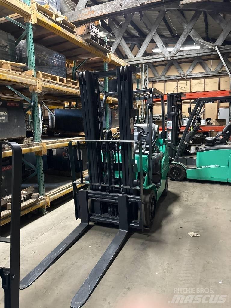 Mitsubishi FGC25N Strivuitoare-altele