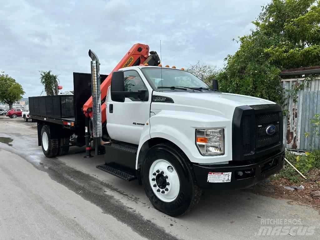 Ford F 750 SD Camioane cu macara