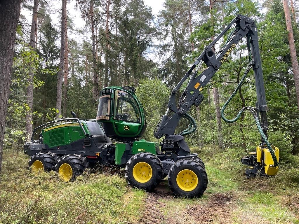 John Deere 1170G 8WD Combine forestiere