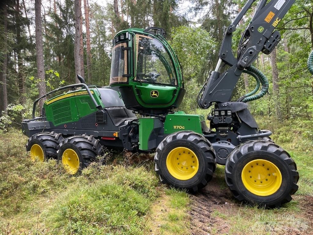 John Deere 1170G 8WD Combine forestiere