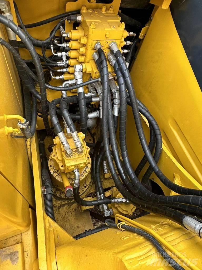 Komatsu PC 130 Excavatoare pe șenile
