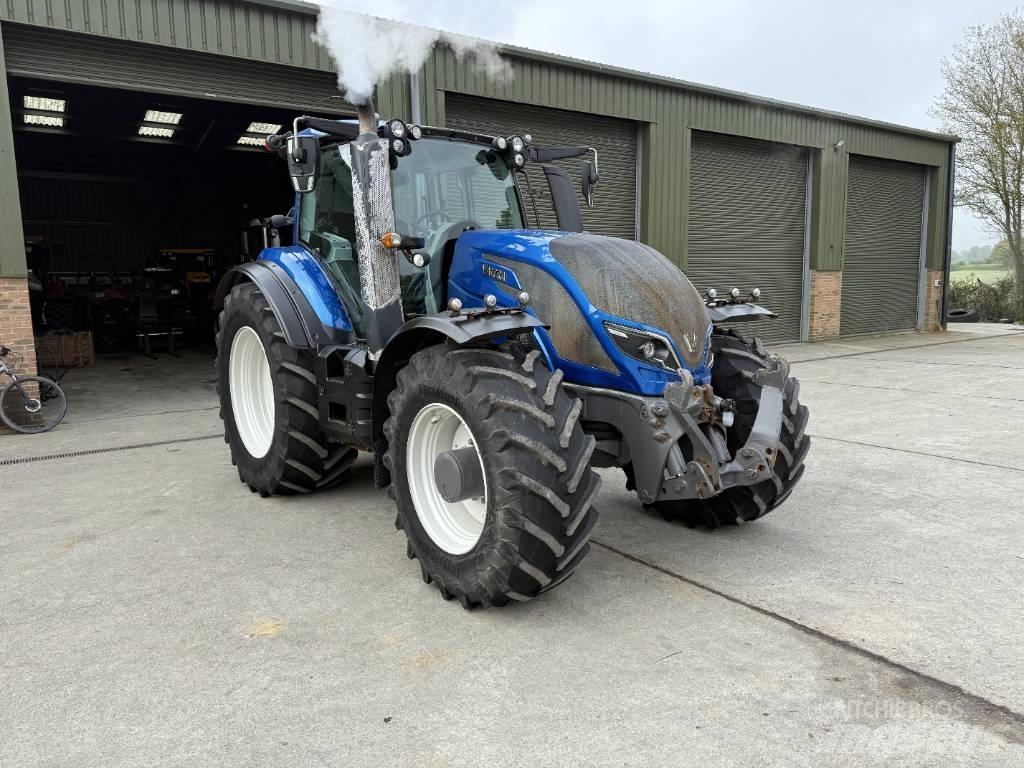Valtra T 234 Versu Tractoare