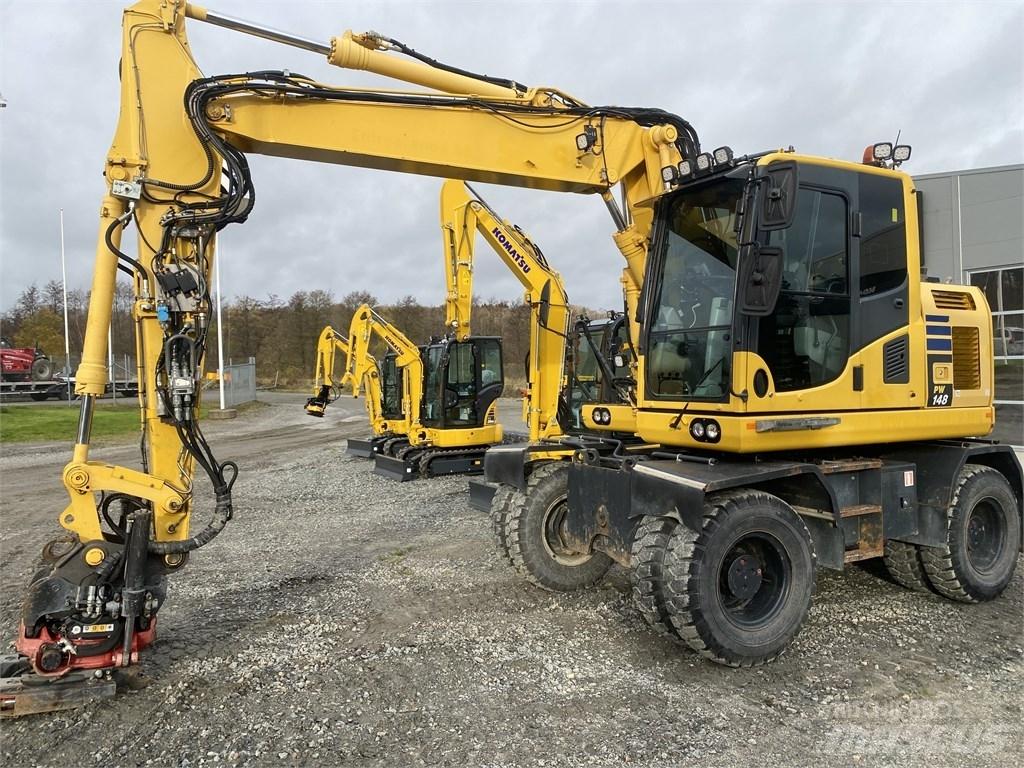 Komatsu PW148-10 Excavatoare cu roti
