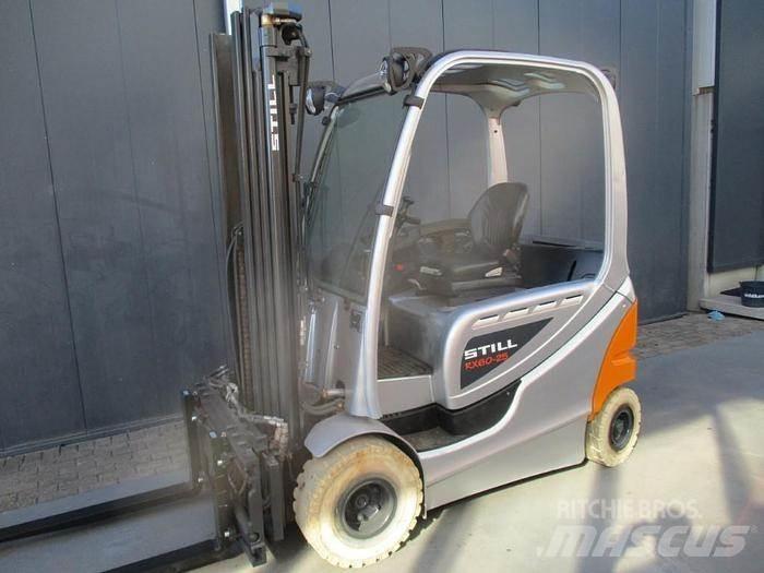 Still RX 60-25 Stivuitor electric