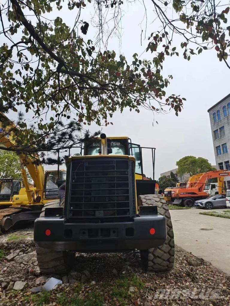 Komatsu WA 470-6 Incarcator pe pneuri