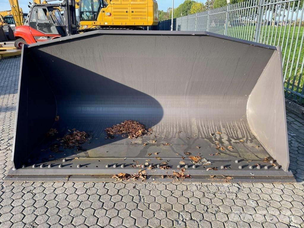Volvo L 110 H Bucket Pistoane