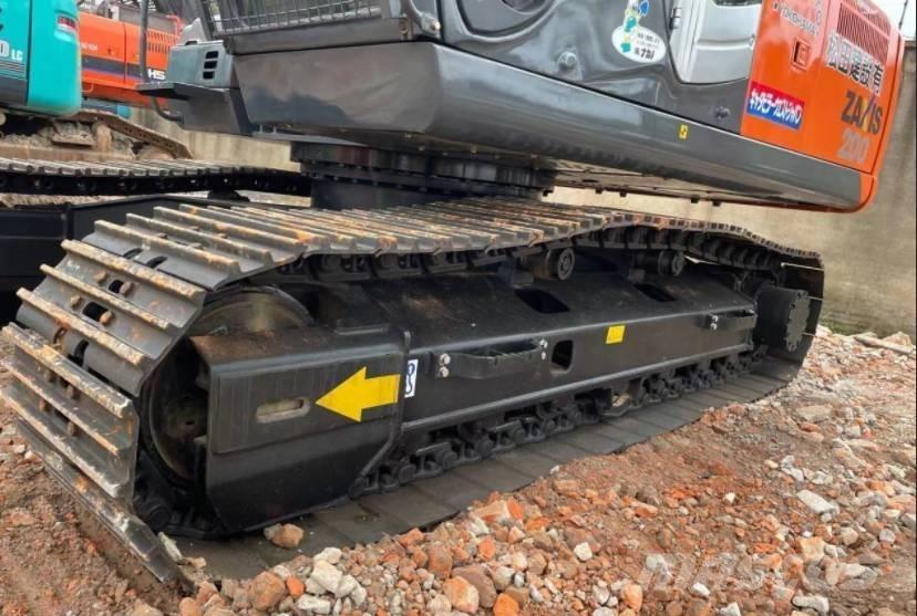 Hitachi 200-3 Excavatoare pe șenile
