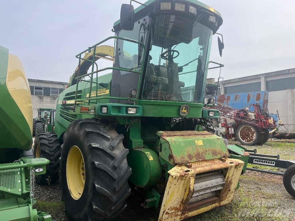 John Deere 7700 Forajere cu autopropulsare