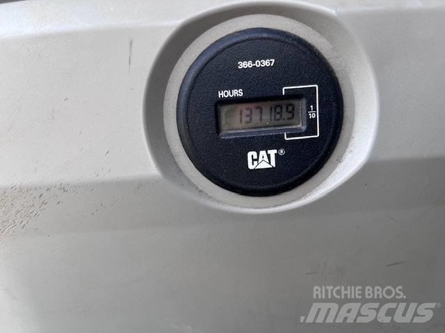 CAT 323 EL Excavatoare pe șenile
