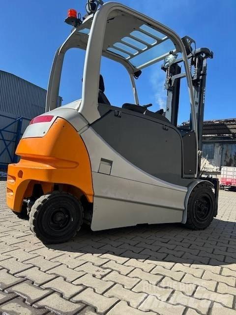 Still RX 60-30 Stivuitor electric