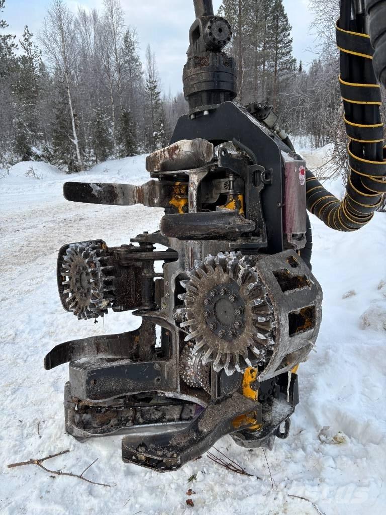 Ponsse SCORPION 8W Combine forestiere