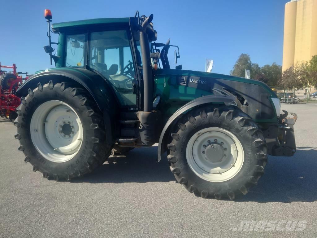 Valtra T 213 V Tractoare