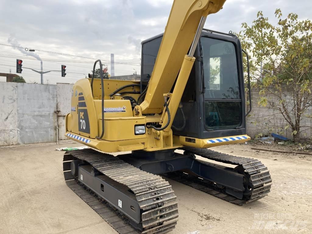 Komatsu PC 70-8 Excavatoare pe șenile
