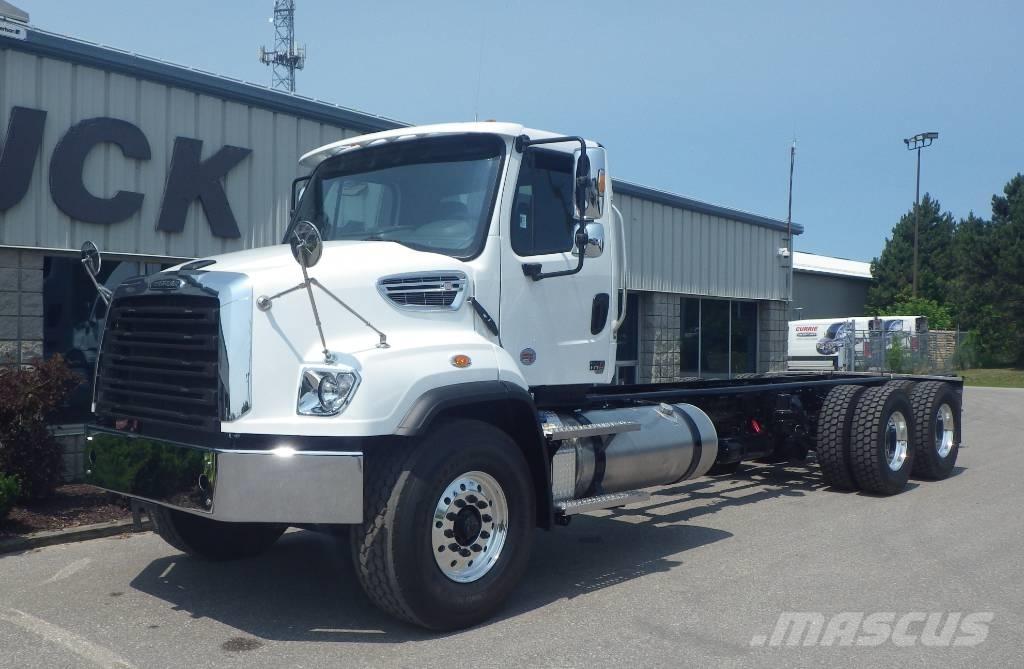 Freightliner 114 SD Camion cabina sasiu