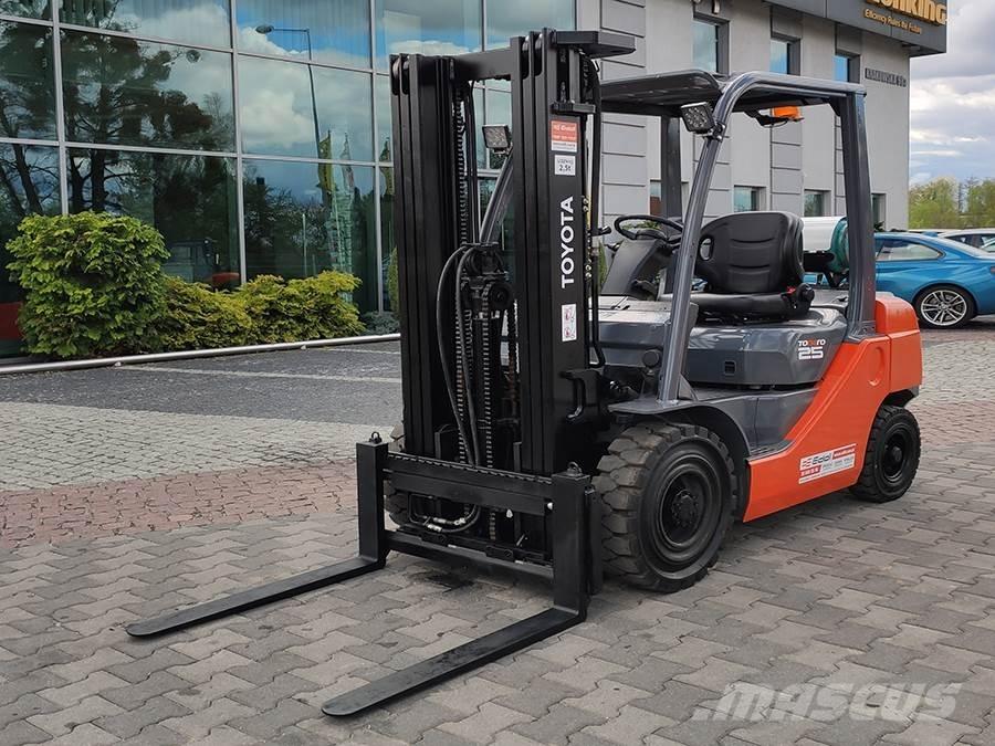 Toyota 02-8FGF25 Stivuitor GPL