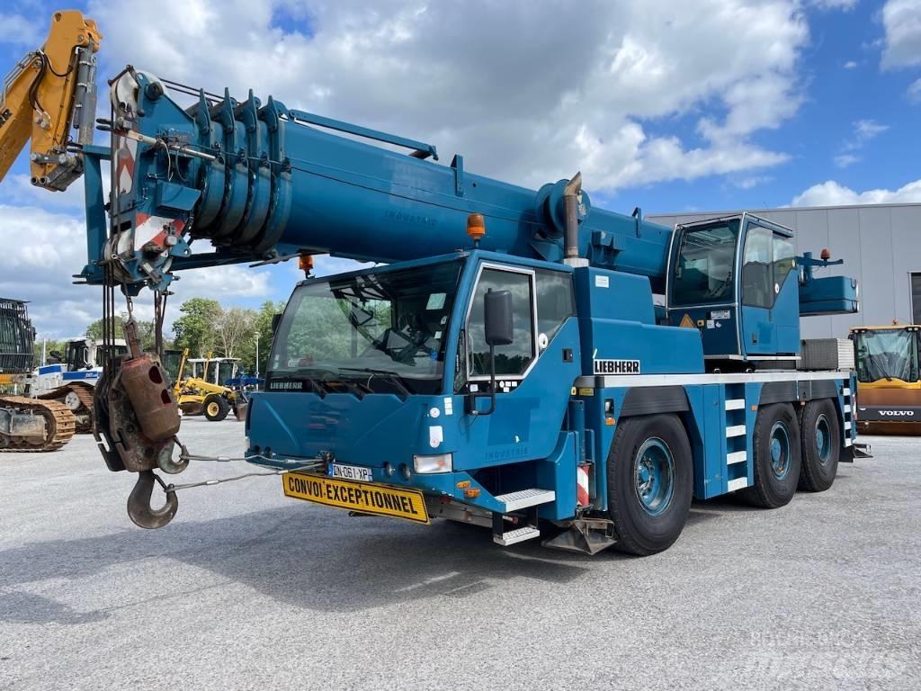 Liebherr LTM 1055-1 Macara pentru orice teren