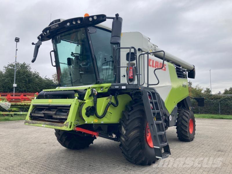 CLAAS TRION 640 Combine de secerat