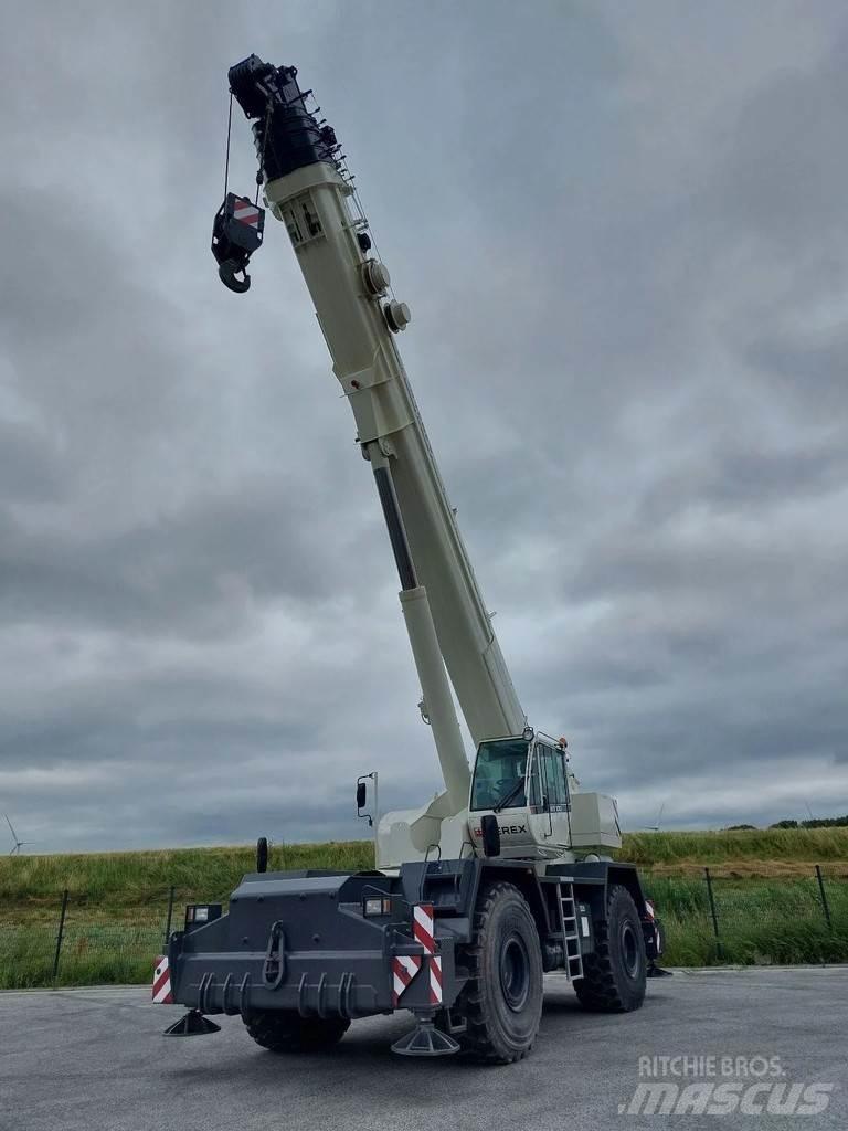 Terex RT100 Macara teren accidentat
