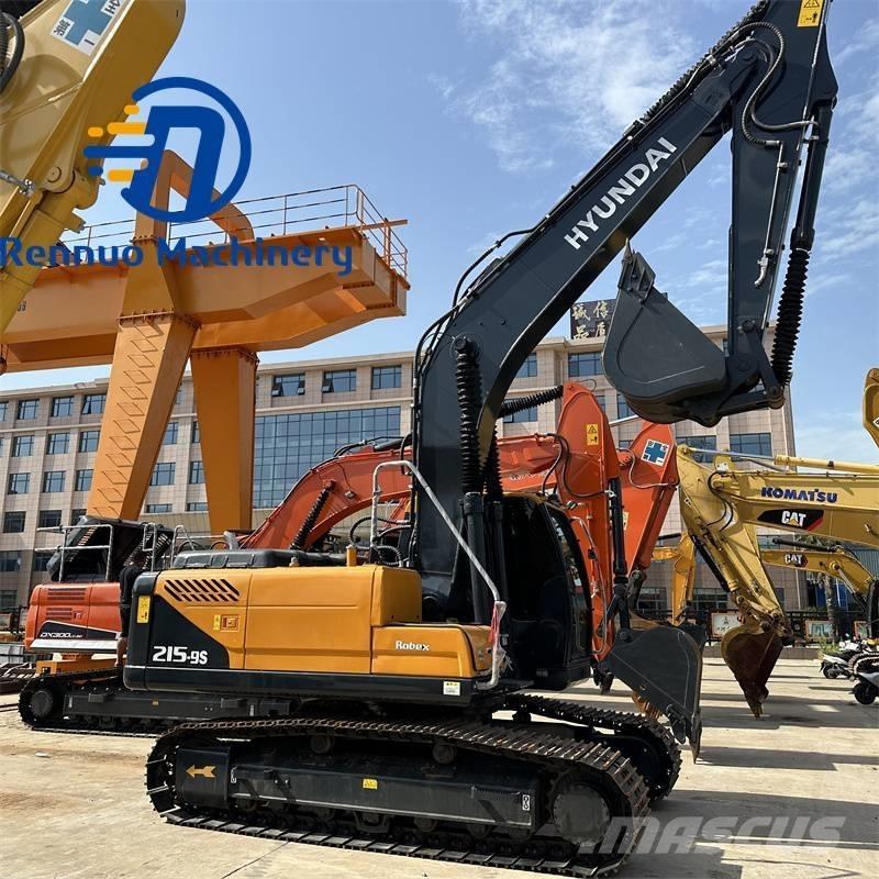Hyundai 215-9S Excavatoare pe șenile
