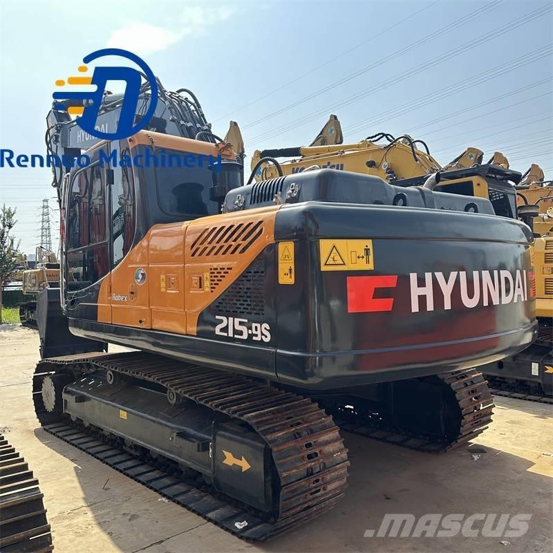 Hyundai 215-9S Excavatoare pe șenile
