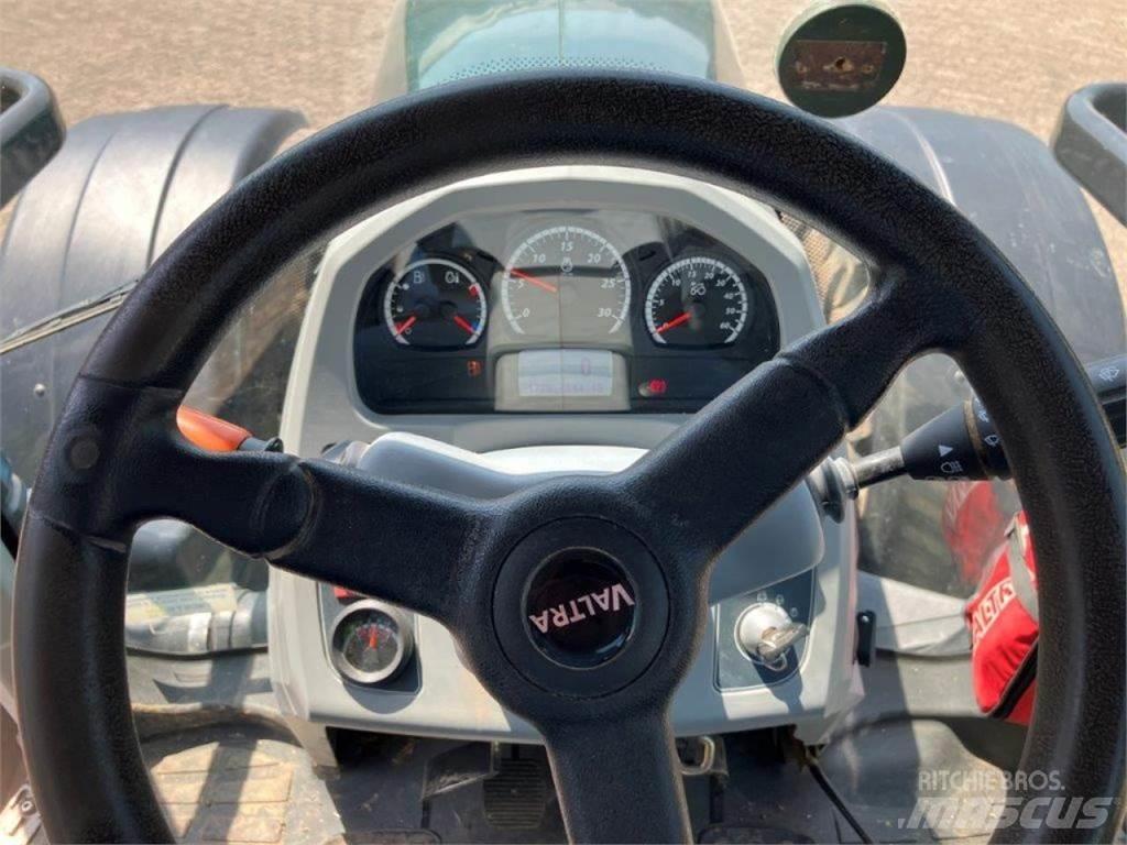 Valtra T154 Active Tractoare