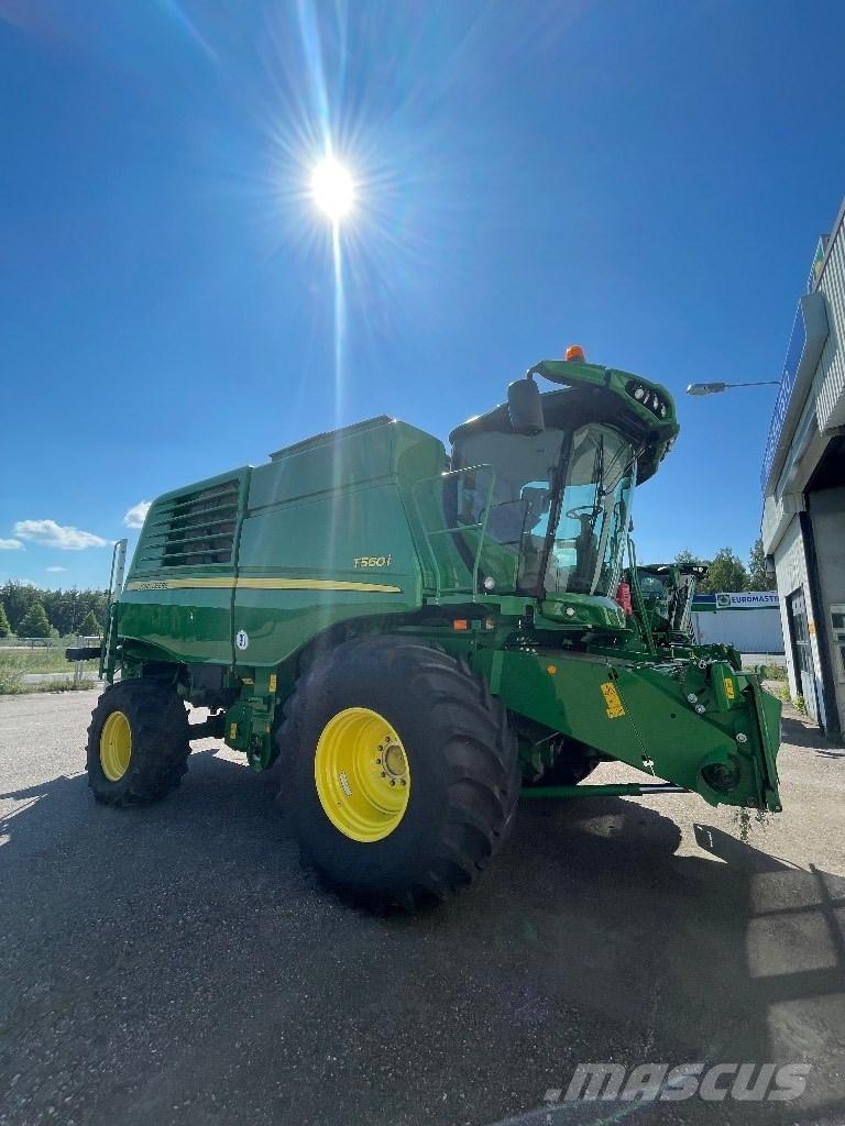 John Deere T 560 i Combine de secerat