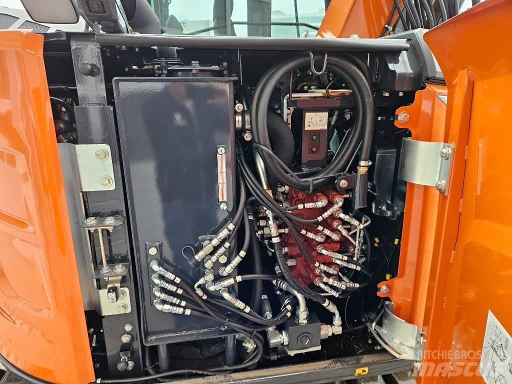 Hitachi ZX95US-7 Excavatoare 7t - 12t