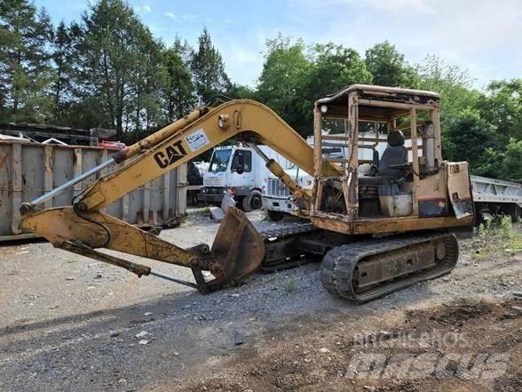 CAT E 70 B Excavatoare pe șenile

