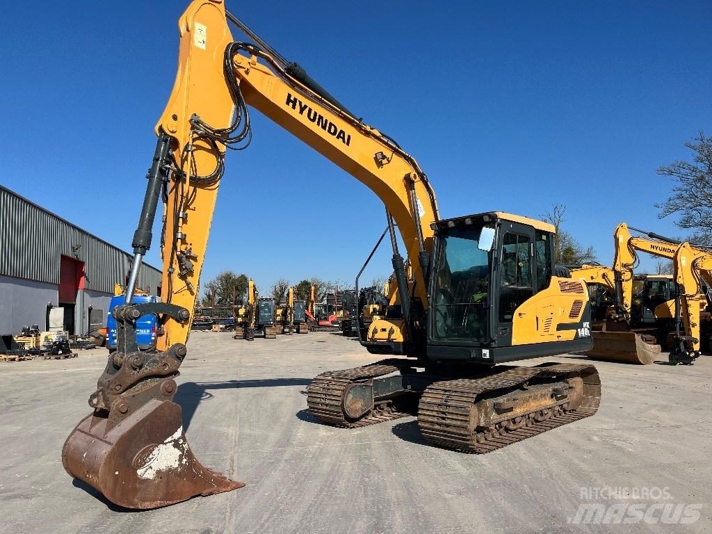 Hyundai HX140L Excavatoare pe șenile
