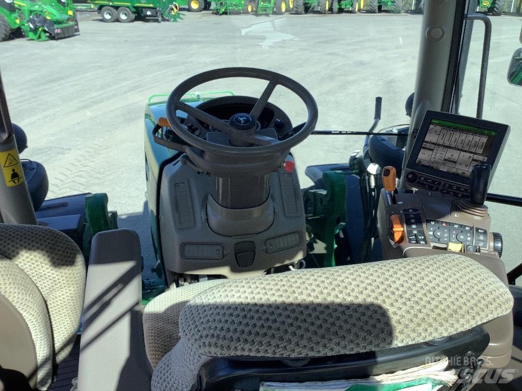 John Deere 6130R Tractoare