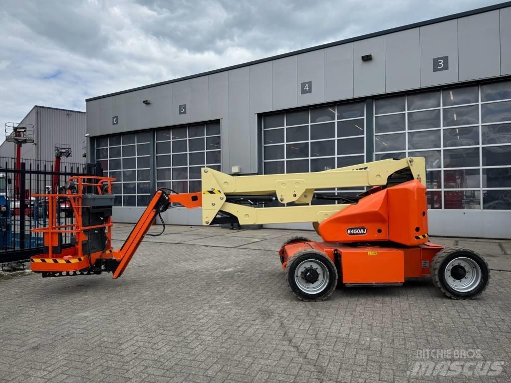 JLG E 450 AJ Nacele cu brat articulat