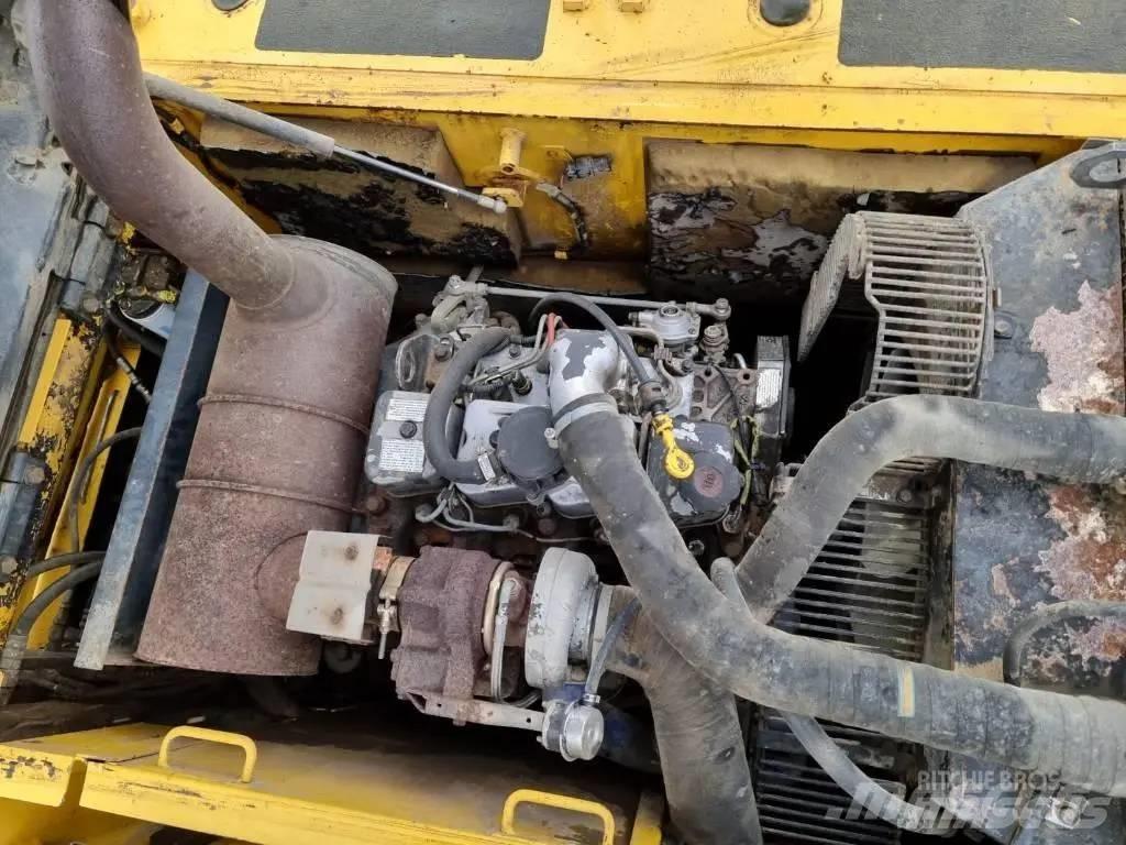 Komatsu PW 160-7 Excavatoare cu roti