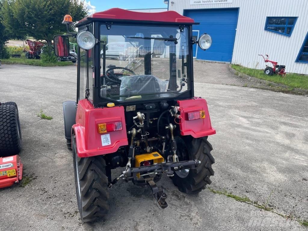Belarus 320.4 Tractoare