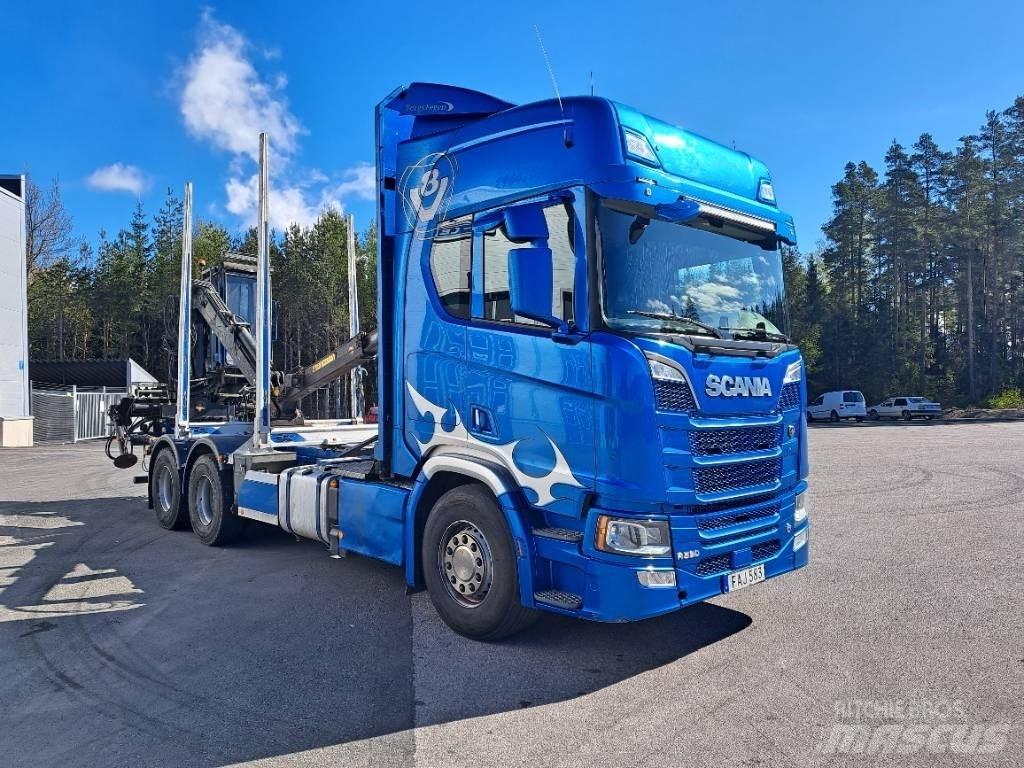 Scania R580B6X4NB Camion pentru lemne