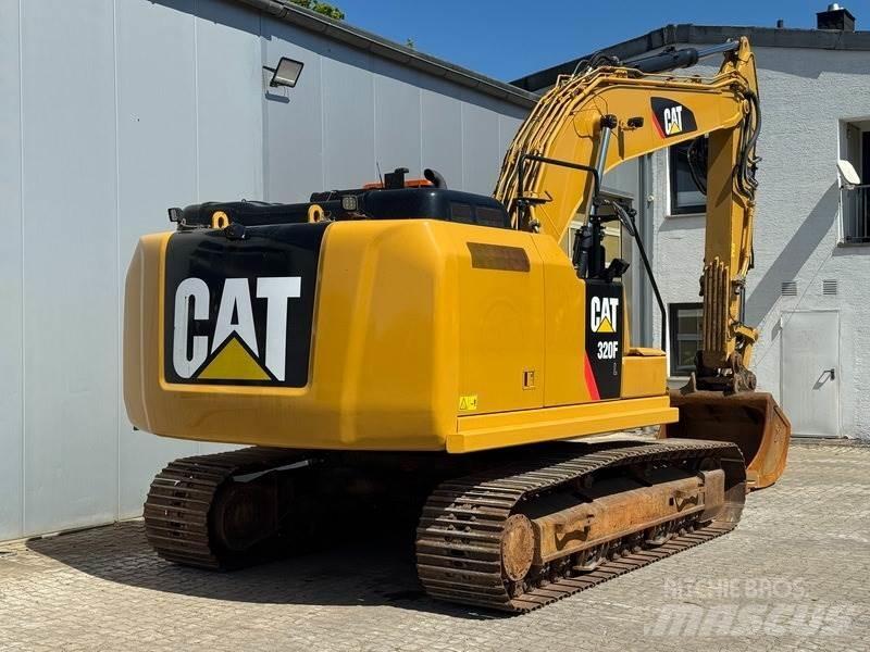 CAT 320 FL Excavatoare pe șenile
