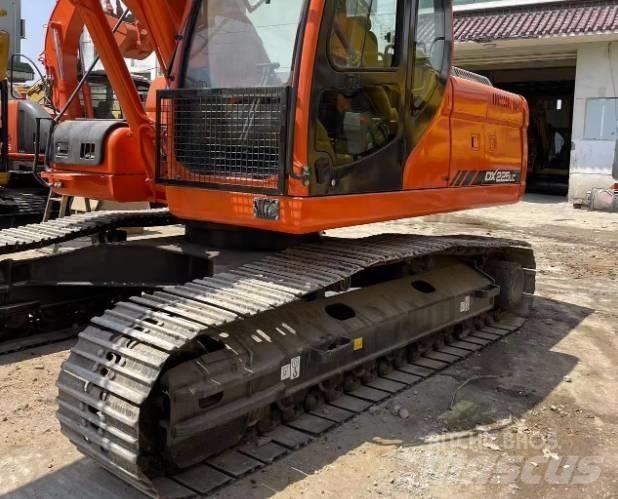 Doosan DX225LC Excavatoare pe șenile
