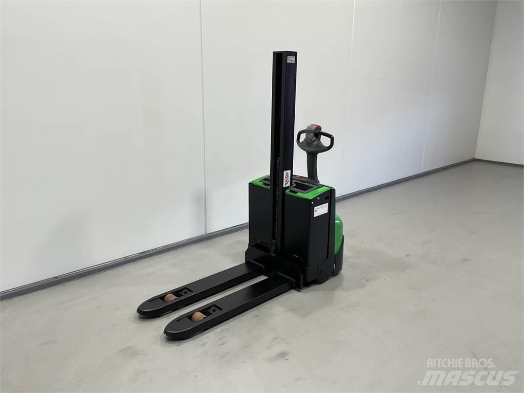 Cesab S208L Transpaleti autopropulsanti