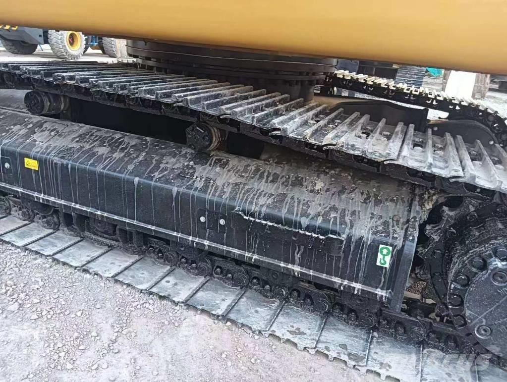 CAT 324 D2L Excavatoare pe șenile
