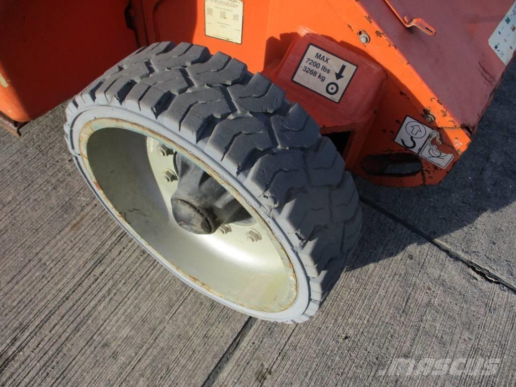 JLG E 400 AJPN (022) Nacele cu brat articulat