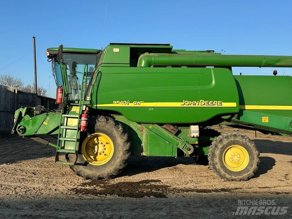 John Deere 9540 CWS Combine de secerat