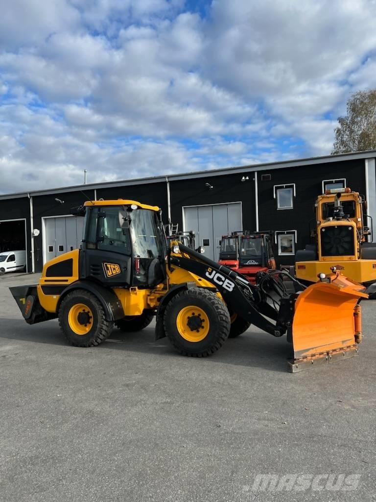 JCB 409 Incarcator pe pneuri