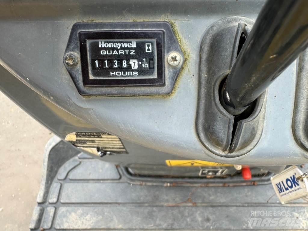 Yanmar SV08 (AH896) Mini excavatoare < 7t