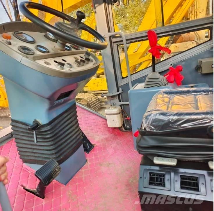 XCMG XS 142 J Compactoare sol